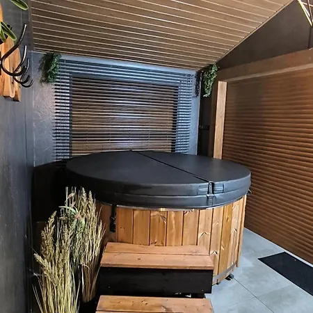 Spokojny Zakatek Z Balia Z Jacuzzi *