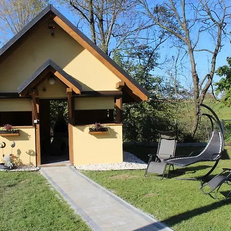 Casa de Férias Spokojny Zakatek Z Balia Z Jacuzzi