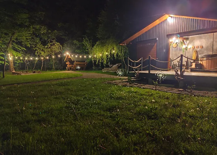 Spokojny Zakatek Z Balia Z Jacuzzi Prázdninový dům Lipowa